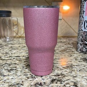 Sparkly pink 24oz yeti